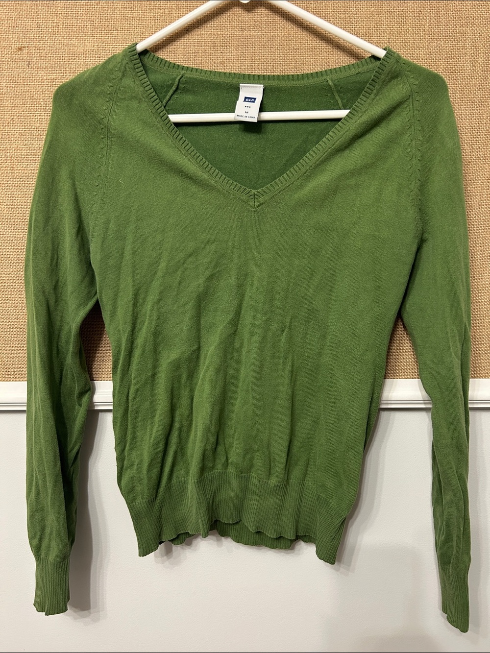GAP Women's Green V-Neck Sweater